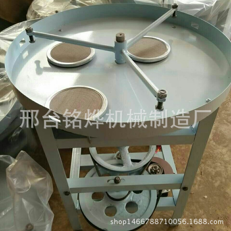 廠家生產(chǎn)商用手動煎餅機、五谷雜糧煎餅鏊子機，多功能方便，。