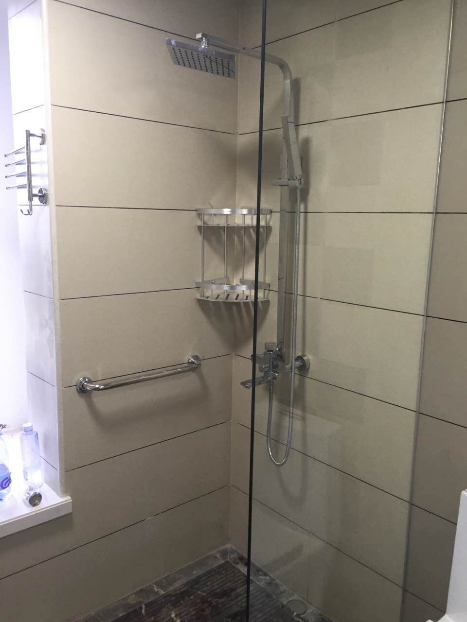 廠家直銷全方位按摩沖浪浴缸 長方形亞克力浴缸 適用居家和酒店