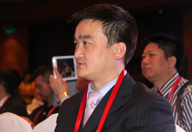 中國廚房設(shè)備網(wǎng)副總經(jīng)理于鳳海參加 緩慢的全球金融市場改革分論壇會議現(xiàn)場